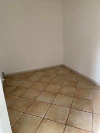 
                                                                                        Location
                                                                                         Duplex avec terrasse proche métro 8 et RER D