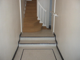 
                                                                                        Location
                                                                                         Duplex dans maison ancienne avec garage.