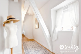 
                                                                                        Vente
                                                                                         Duplex dernier étage centre historique