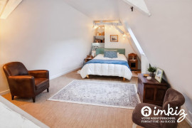 
                                                                                        Vente
                                                                                         Duplex dernier étage centre historique