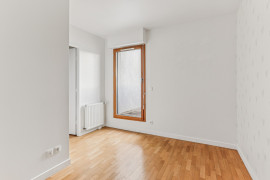 
                                                                                        Vente
                                                                                         Duplex familial au dernier étage avec terrasse