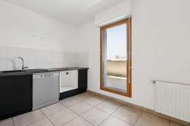 Vente
Duplex familial au dernier étage avec terrasses !