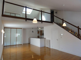 
                                                                                        Location
                                                                                         Duplex loft 83m2 secteur Oustallous