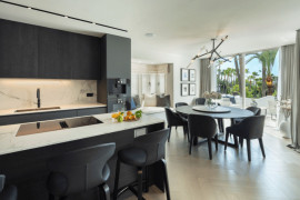 
                                                                                        Vente
                                                                                         Duplex Penthouse à Puente Romano