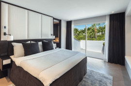 
                                                                                        Vente
                                                                                         Duplex Penthouse à Puente Romano