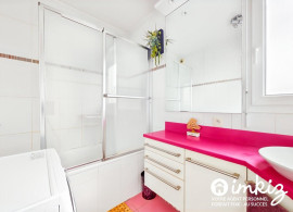 
                                                                                        Vente
                                                                                         Duplex rooftop avec terrasses et balcon.