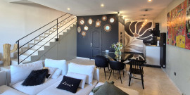 
                                                                                        Vente
                                                                                         Duplex T4 de 90 m² + jardin + 2 places de parking