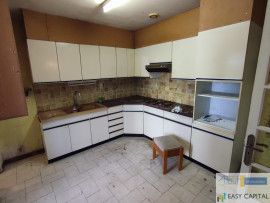 Vente
Echoppe avec jardin à rénover