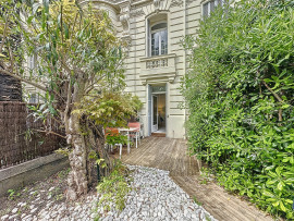 
                                                                                        Vente
                                                                                         Élégant 2 pièces avec jardin