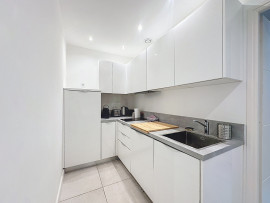 
                                                                                        Vente
                                                                                         Élégant 2 pièces avec jardin privatif au cœur de Cimiez