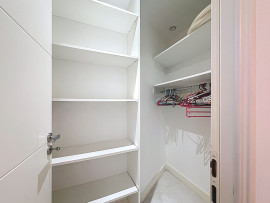 
                                                                                        Vente
                                                                                         Élégant 2 pièces avec jardin privatif au cœur de Cimiez