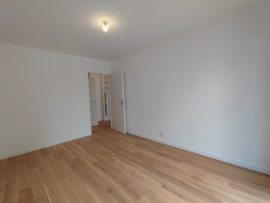 
                                                                                        Location
                                                                                         Emplacement n°1 pour ce bel appartement avec jardin privatif