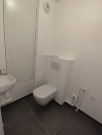 
                                                                                        Location
                                                                                         Emplacement n°1 pour ce bel appartement avec jardin privatif