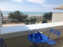 
                                                                                        Location
                                                                                         EMPLACEMENT RARE - vue mer & terrasse plein sud