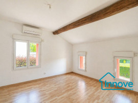 
                                                                                        Vente
                                                                                         Ensemble de 3 appartements vendus loués