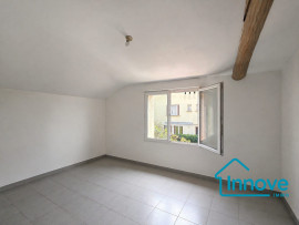 
                                                                                        Vente
                                                                                         Ensemble de 3 appartements vendus loués