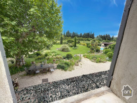 
                                                                                        Vente
                                                                                         Entre Alpilles et Luberon, Mas d'exception.