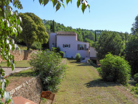 Vente
Entrecasteaux - Maison de caractère - Gîtes - Terrain 7733 m2