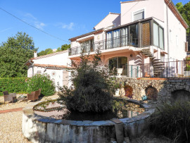 Vente
Entrecasteaux - Maison de caractère - Gîtes - Terrain 7733 m2