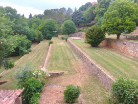 Vente
Entrecasteaux - Maison de caractère - Gîtes - Terrain 7733 m2