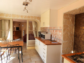 Vente
Entrecasteaux - Maison de caractère - Gîtes - Terrain 7733 m2