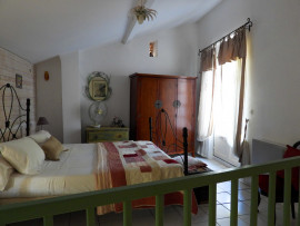 Vente
Entrecasteaux - Maison de caractère - Gîtes - Terrain 7733 m2