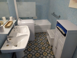 
                                                                                        Location
                                                                                         Espace cosy au cœur de l'Ecusson