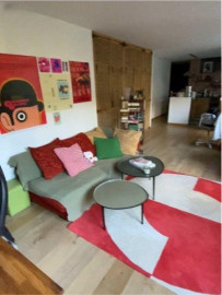 
                                                                                        Location
                                                                                         Esprit loft et jardin