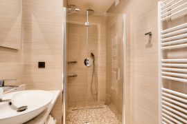 
                                                                                        Vente
                                                                                         Exceptionnel appartement de 171 m2 situé au coeur du quartier des Musiciens avec vue sur les jardins Mozart