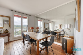 
                                                                                        Vente
                                                                                         Exceptionnel duplex à vendre au dernier étage avec terrasse et