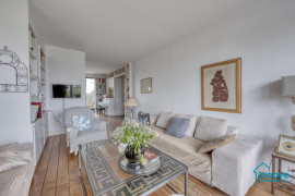 
                                                                                        Vente
                                                                                         Exceptionnel duplex à vendre au dernier étage avec terrasse et