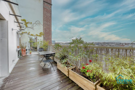 
                                                                                        Vente
                                                                                         Exceptionnel duplex à vendre au dernier étage avec terrasse et