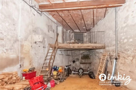 
                                                                                        Vente
                                                                                         Exceptionnelle Maison Vigneronne T5 à Roujan