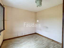 Vente
EXCLU - Maison d'habitation avec dépendances