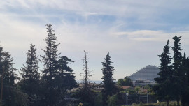 
                                                                                        Location
                                                                                         EXCLUSIVITE A LOUER appartement 3 pièces vide à l'année avec parking privé