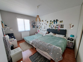 
                                                                                        Vente
                                                                                         EXCLUSIVITE - FAMILIALE DANS LE BOURG