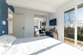 
                                                                                        Vente
                                                                                         EZE BORD DE MER APPARTEMENT 4P VUE MER