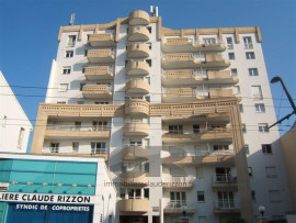 
                                                                                        Location
                                                                                         f1 avec parking - secteur artem