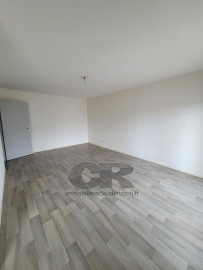 
                                                                                        Location
                                                                                         f1 bis avec balcon - centre-ville gare