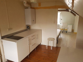 
                                                                                        Location
                                                                                         F1 bis Entraigues, Rabelais, Giraudeau