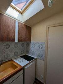 
                                                                                        Location
                                                                                         F1 clim clair 18+8m2, prox fac écoles métro B+D