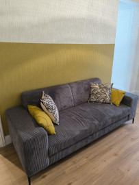 
                                                                                        Location
                                                                                         F2, 45 m2 meublé refait à neuf, 950€ cc, à voir !