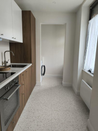 
                                                                                        Location
                                                                                         F2, 45 m2 meublé refait à neuf, 950€ cc, à voir !