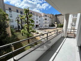 
                                                                                        Location
                                                                                         f2 avec balcon + parking - place des vosges/hopital central
