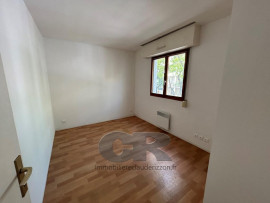 
                                                                                        Location
                                                                                         f2 avec balcon + parking - place des vosges/hopital central