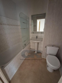 
                                                                                        Location
                                                                                         F2 avec parking - secteur bonsecours - hopital central