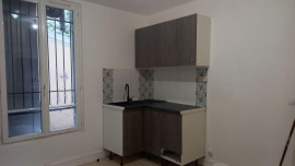 
                                                                                        Location
                                                                                         F2 de 38 m2. Très bon état Centre-ville