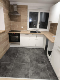 
                                                                                        Location
                                                                                         F2 en rez de chaussée 45m2 entièrement rénové