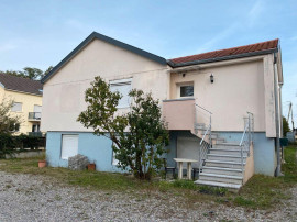 
                                                                                        Location
                                                                                         F2 en rez de chaussée 45m2 entièrement rénové