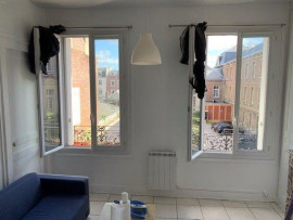 
                                                                                        Location
                                                                                         F2 entièrement meublé secteur Coty